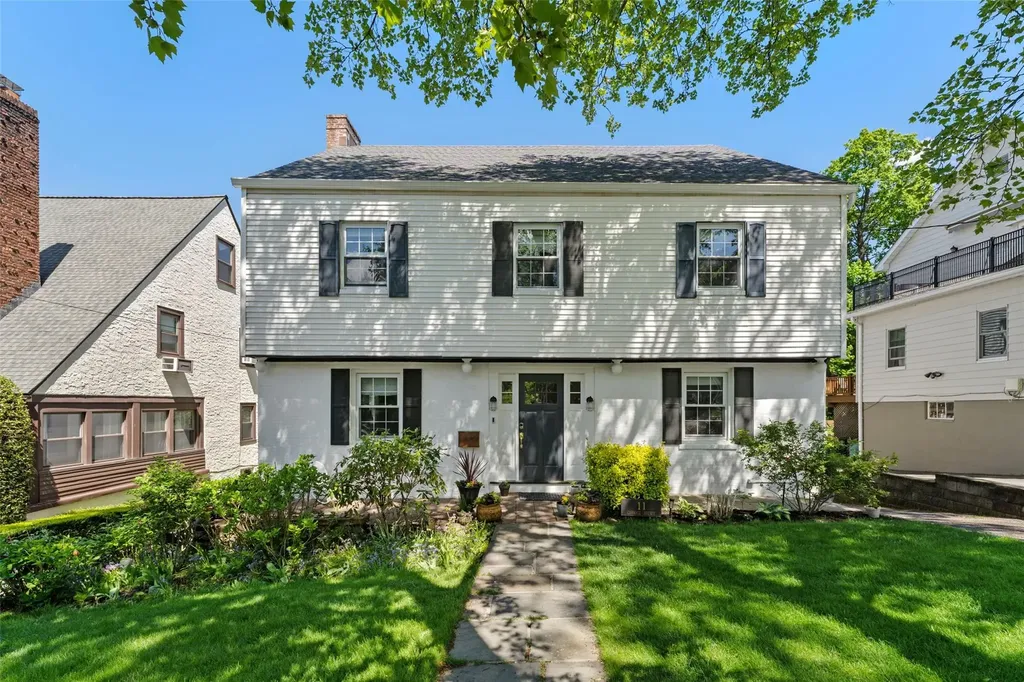 11 Carwall Avenue Mount Vernon NY 10552