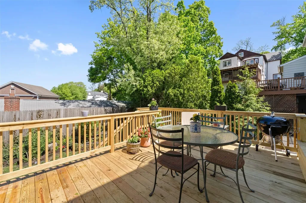 11 Carwall Avenue Mount Vernon NY 10552