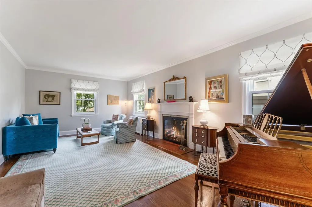11 Carwall Avenue Mount Vernon NY 10552