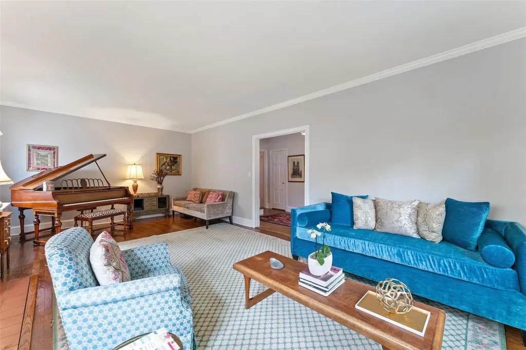 11 Carwall Avenue Mount Vernon NY 10552