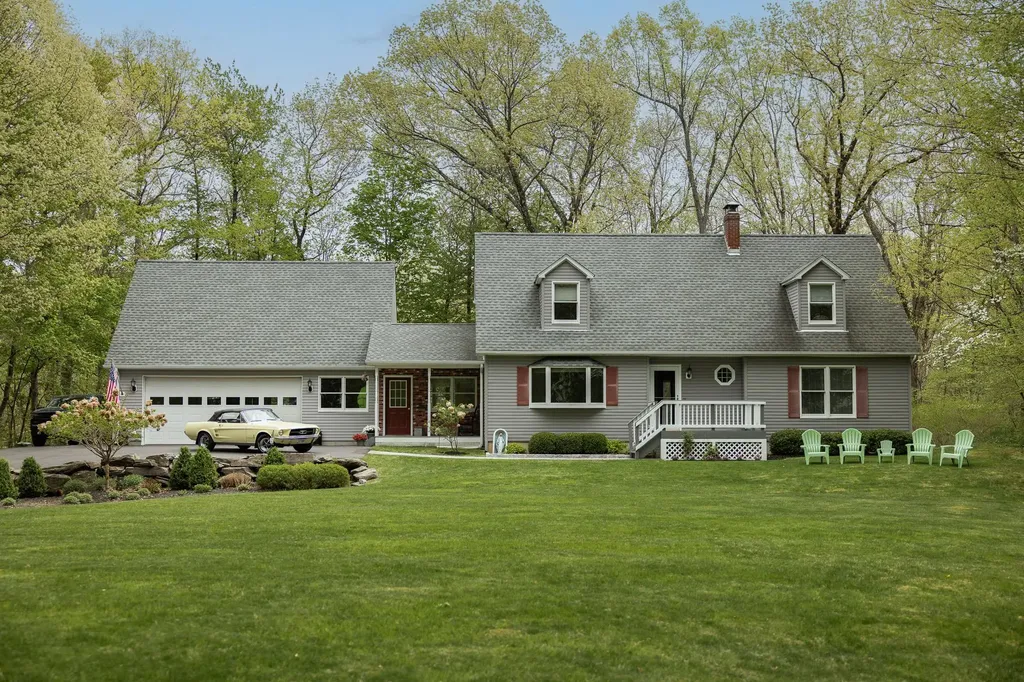 7 Glen View Drive Red Hook NY 12571