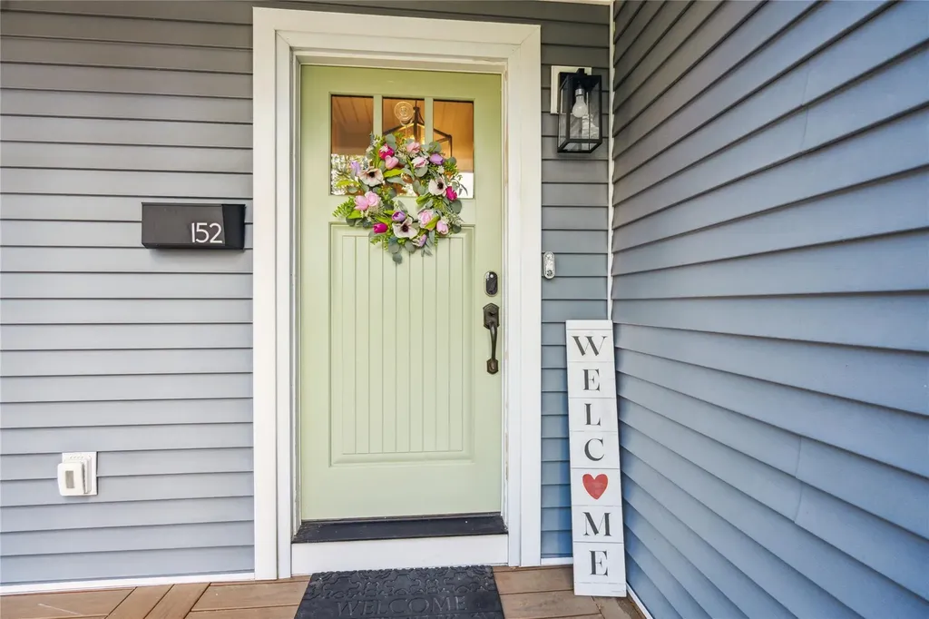 152 Berkeley Place Massapequa NY 11758
