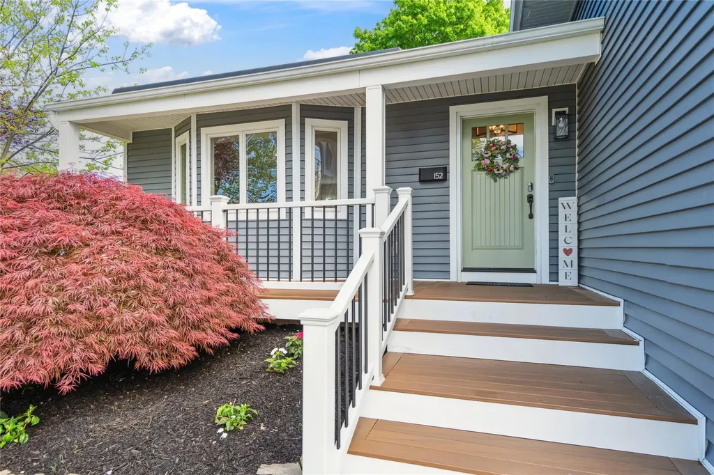 152 Berkeley Place Massapequa NY 11758