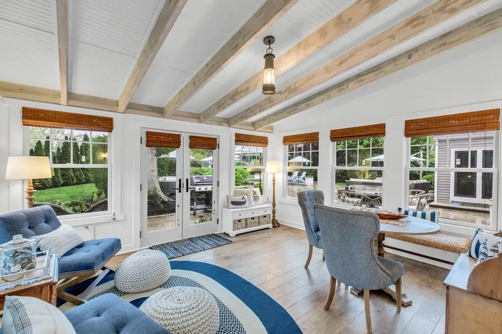 54 Middle Road Blue Point NY 11715