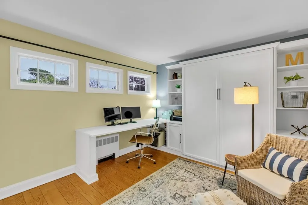 54 Middle Road Blue Point NY 11715