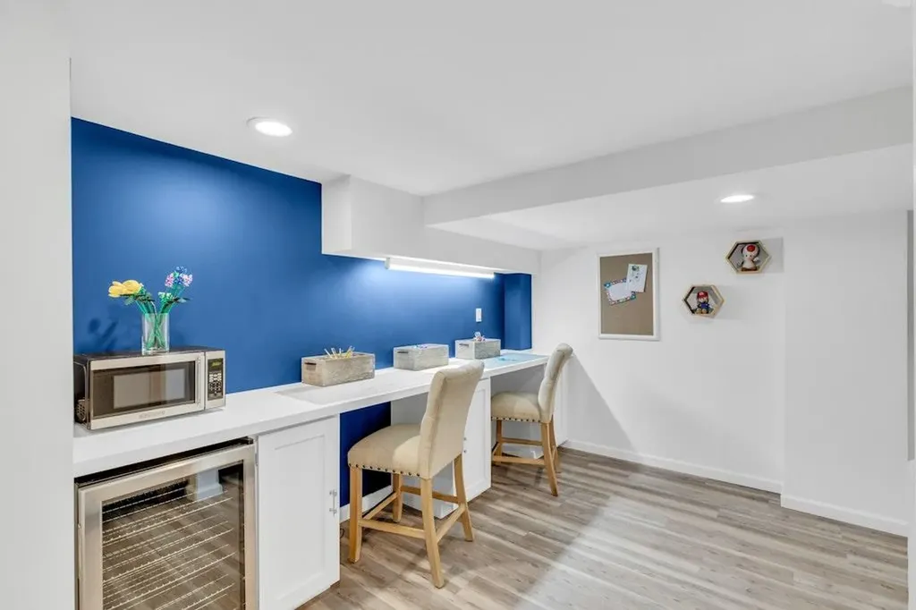 54 Middle Road Blue Point NY 11715