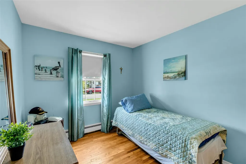 12 Harvard Drive Hampton Bays NY 11946