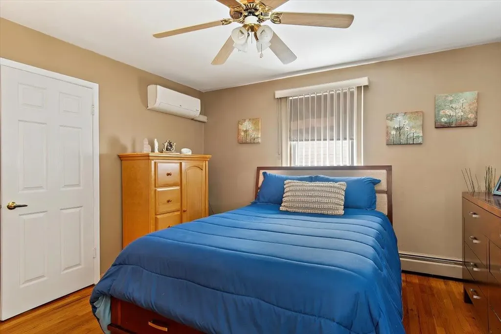 2812 Harding Avenue Bronx NY 10465