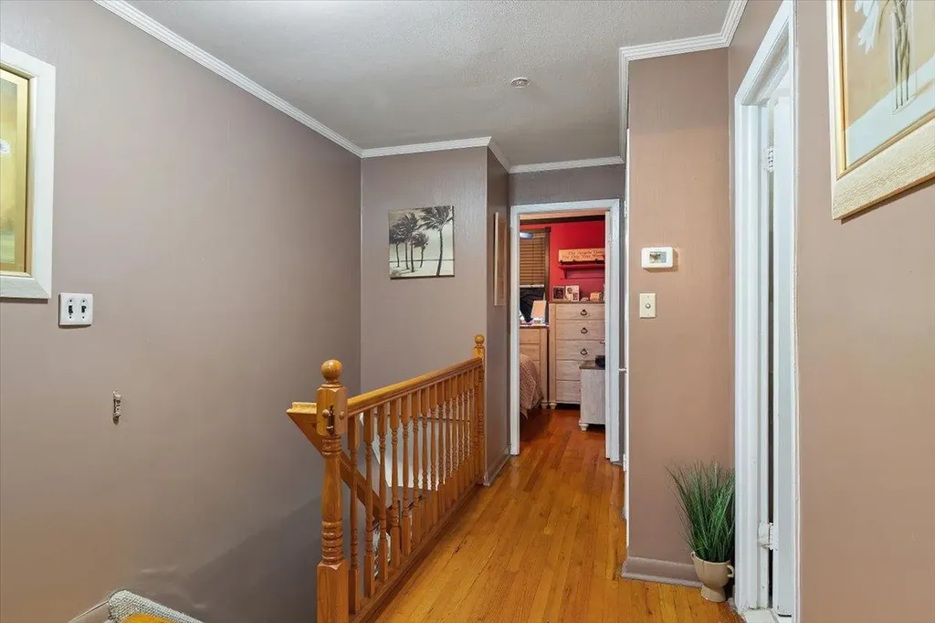 2812 Harding Avenue Bronx NY 10465