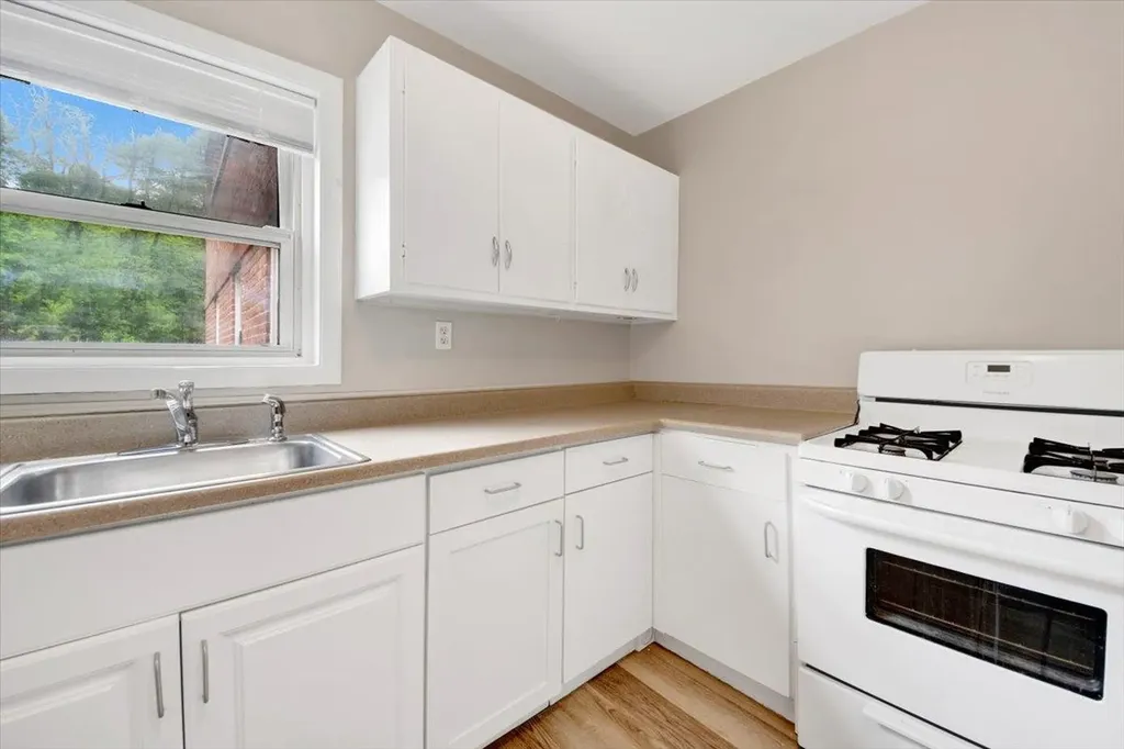 330 S Broadway Tarrytown NY 10591