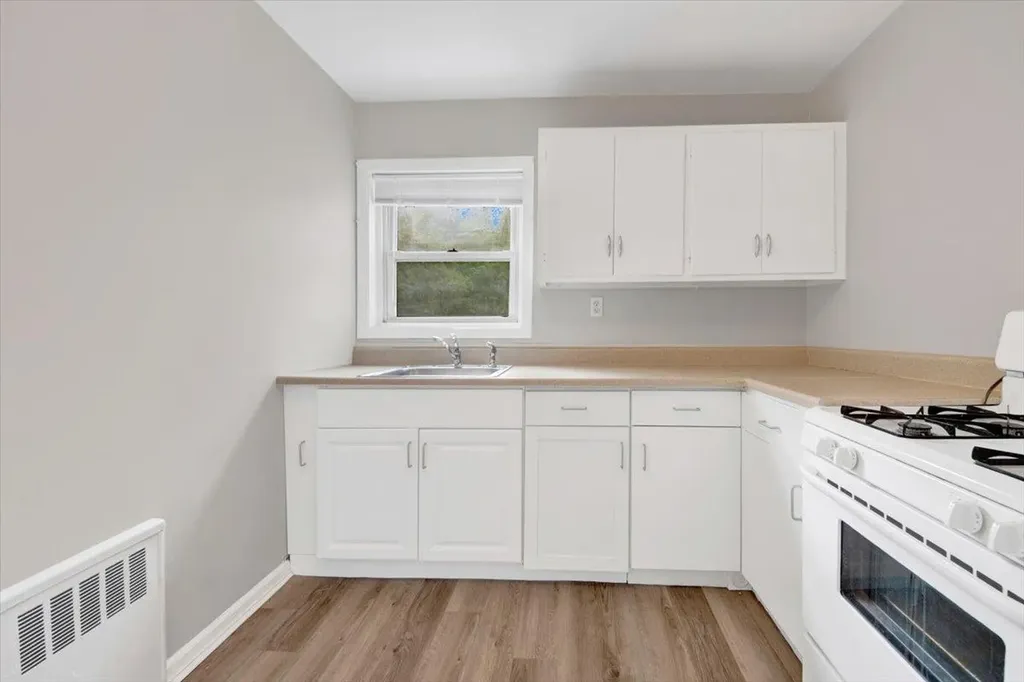 330 S Broadway Tarrytown NY 10591