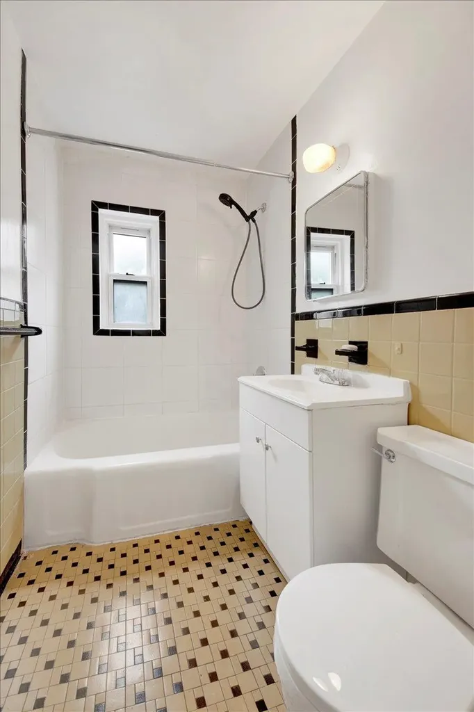 330 S Broadway Tarrytown NY 10591