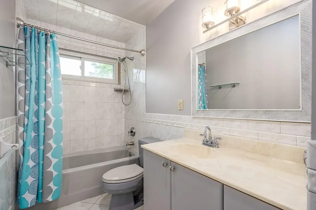 28 Strawberry Place Pearl River NY 10965