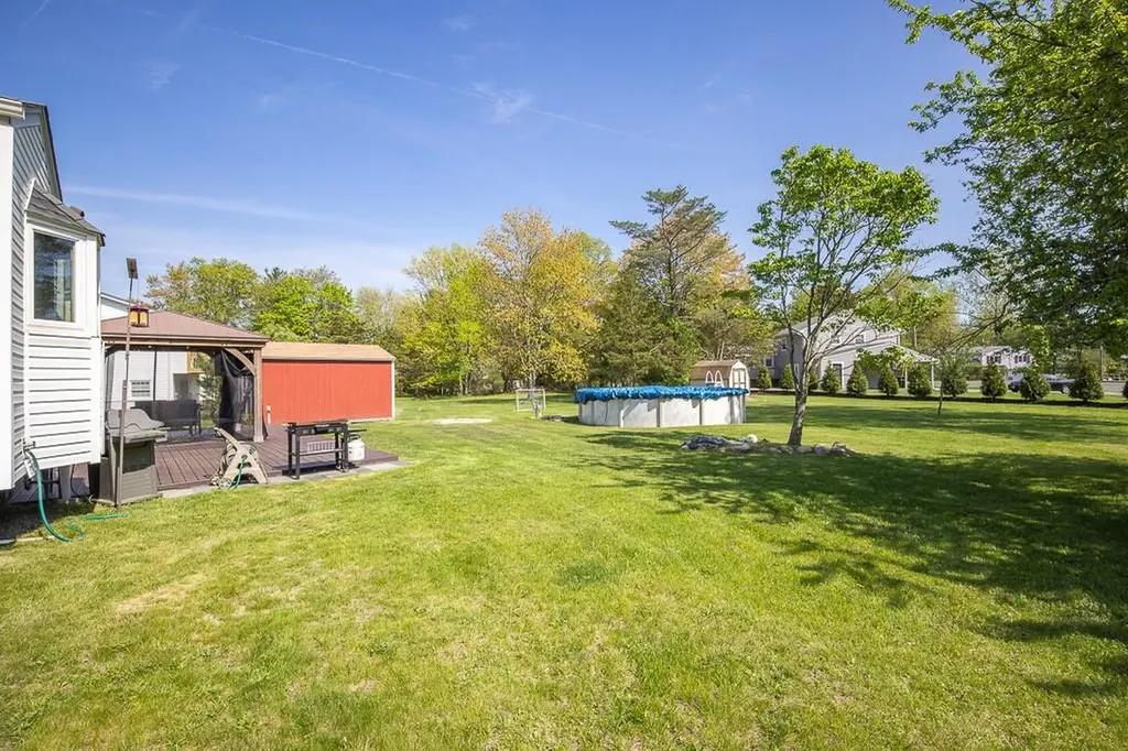 28 Strawberry Place Pearl River NY 10965