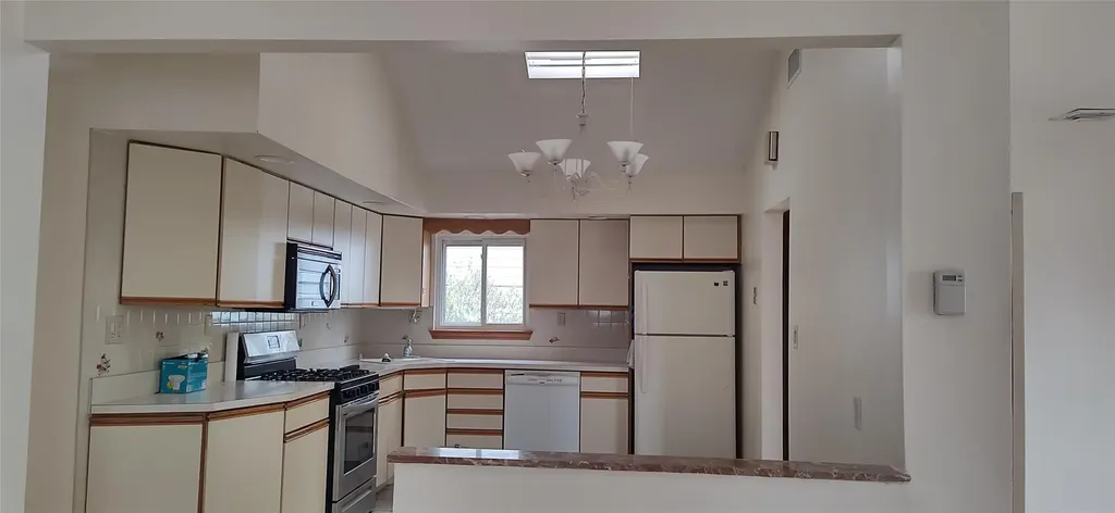 93 Litchfield Avenue Elmont NY 11003