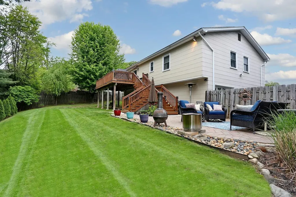 78 S Lilburn Drive Garnerville NY 10923
