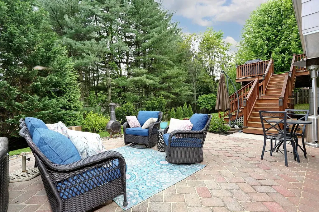 78 S Lilburn Drive Garnerville NY 10923