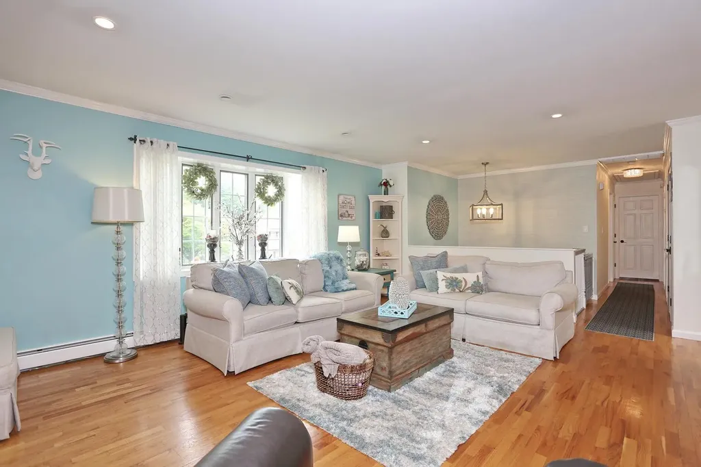78 S Lilburn Drive Garnerville NY 10923