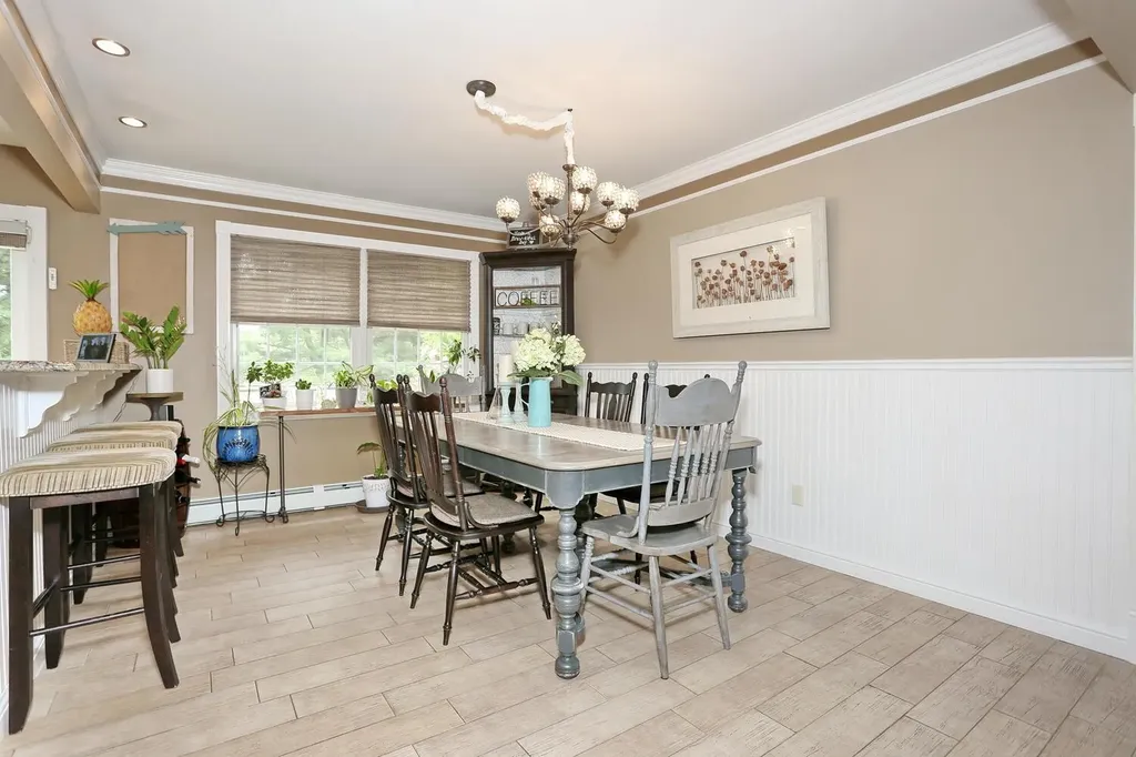 78 S Lilburn Drive Garnerville NY 10923