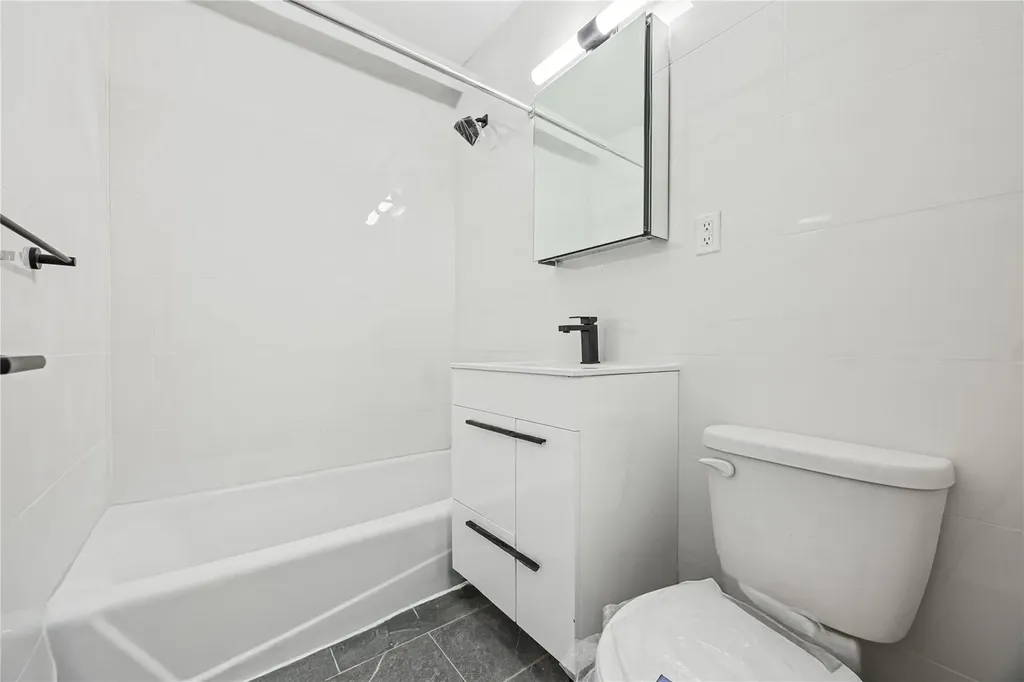 1069 New Jersey Avenue Brooklyn NY 11207
