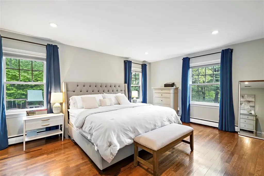 33 W Orchard Road Chappaqua NY 10514