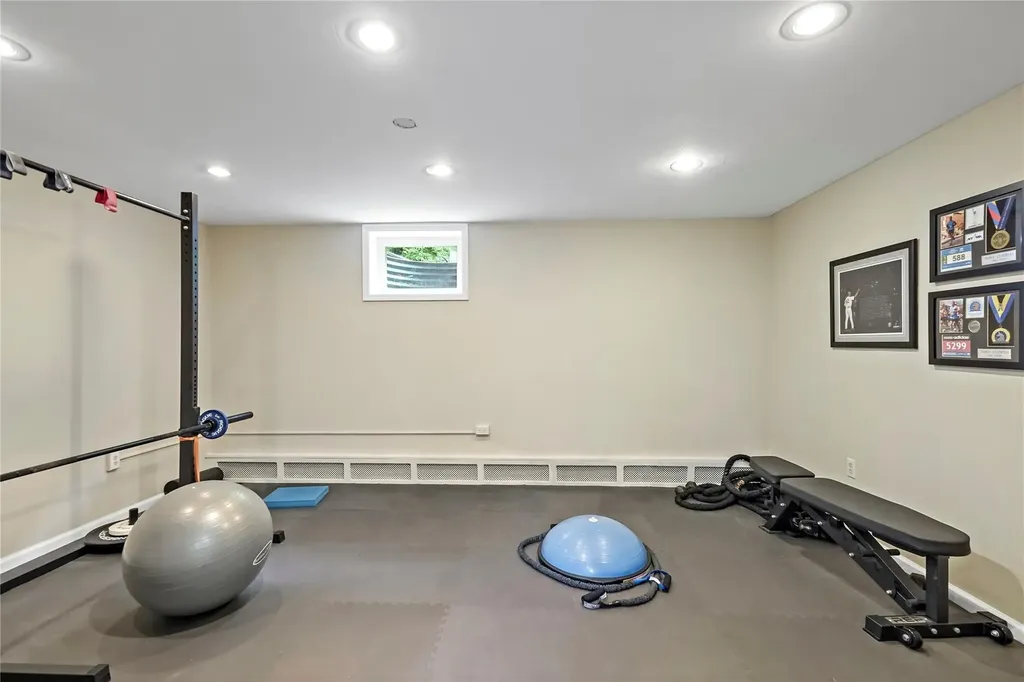 33 W Orchard Road Chappaqua NY 10514