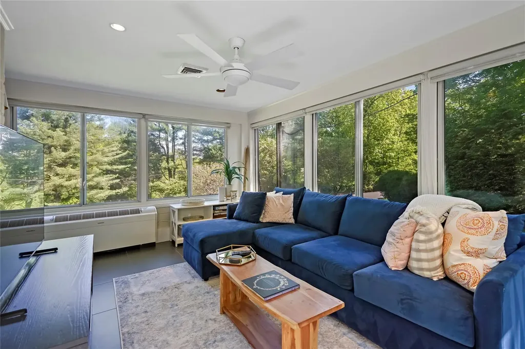 33 W Orchard Road Chappaqua NY 10514