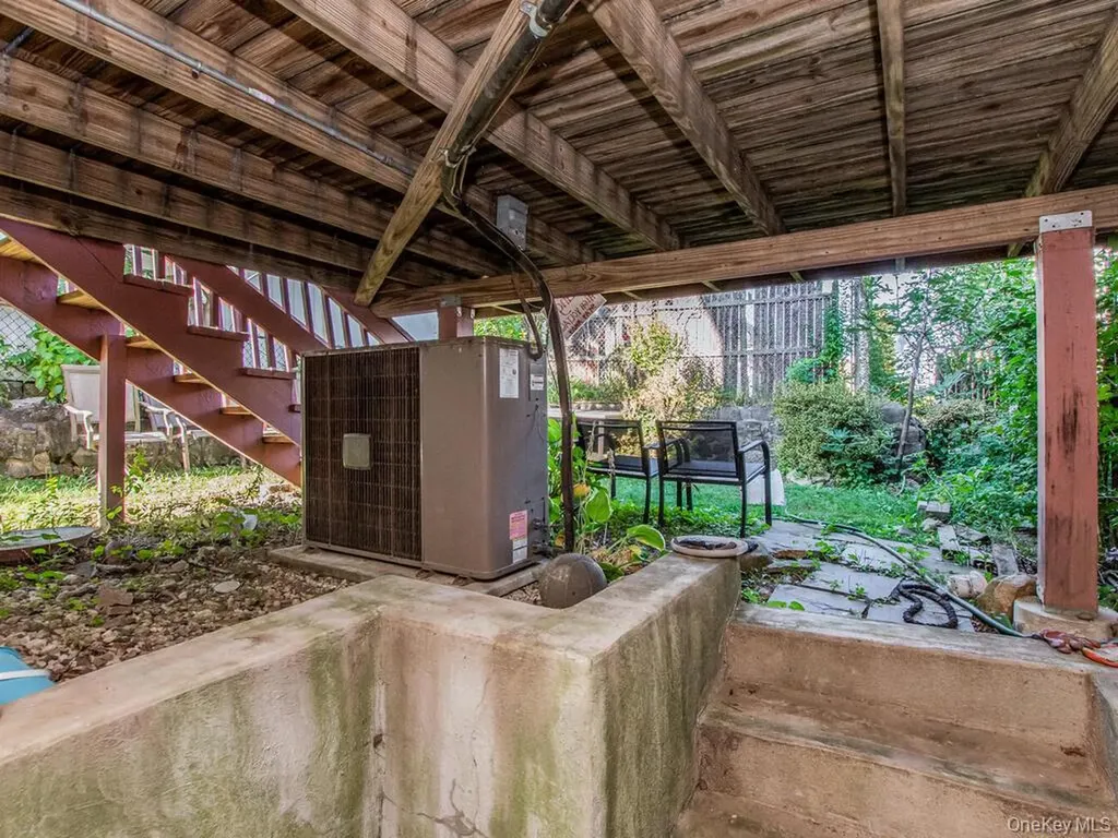 18 South Circle Yonkers NY 10703
