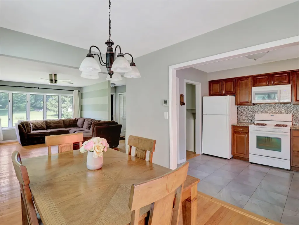 10 Victoria Drive Nanuet NY 10954