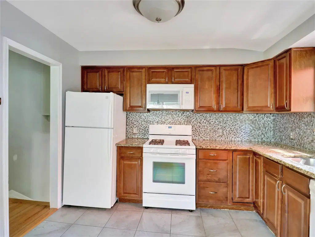 10 Victoria Drive Nanuet NY 10954