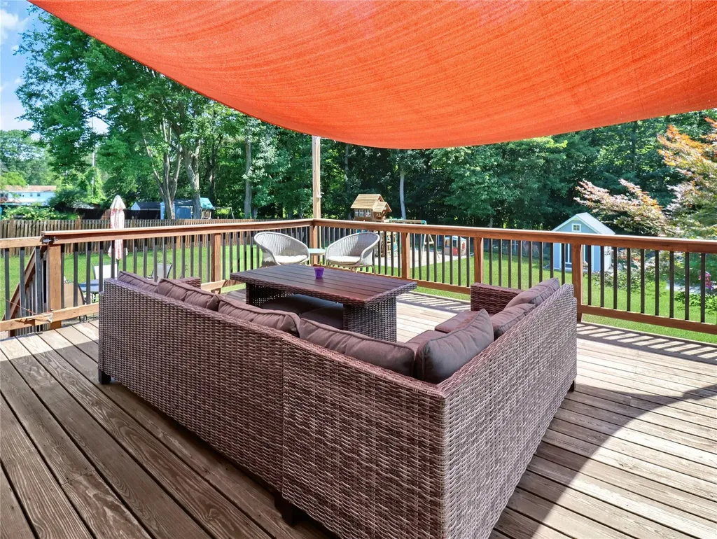 10 Victoria Drive Nanuet NY 10954