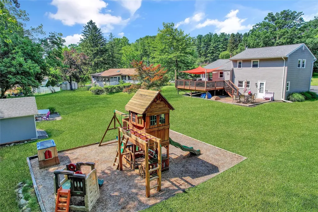 10 Victoria Drive Nanuet NY 10954