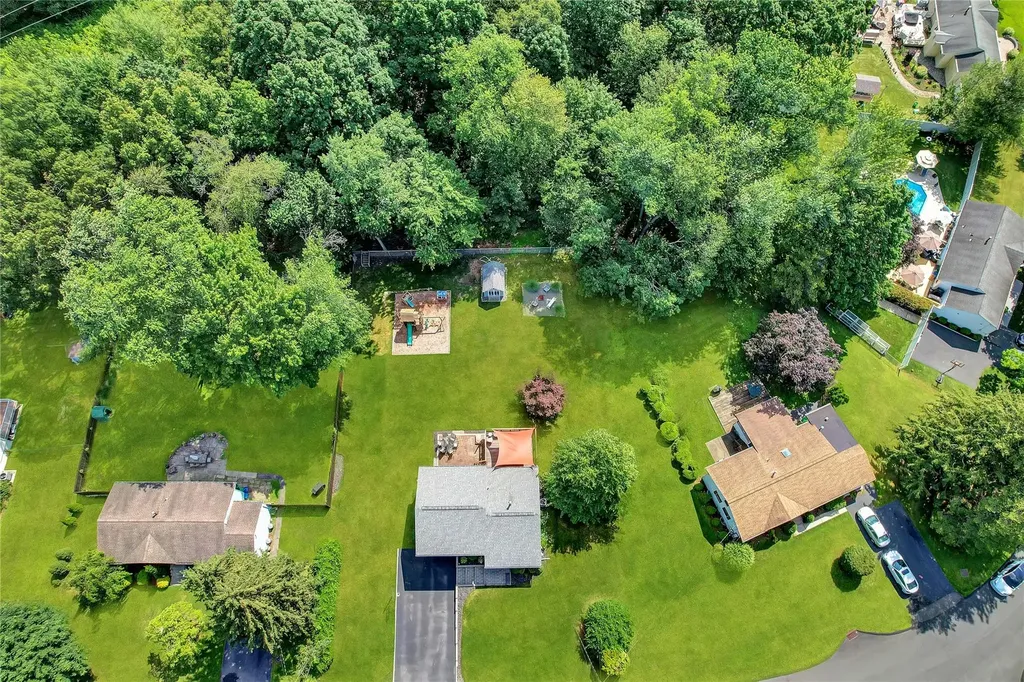 10 Victoria Drive Nanuet NY 10954