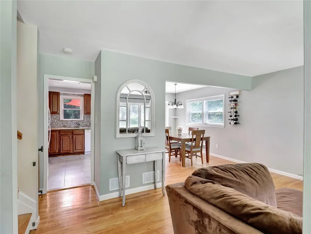 10 Victoria Drive Nanuet NY 10954