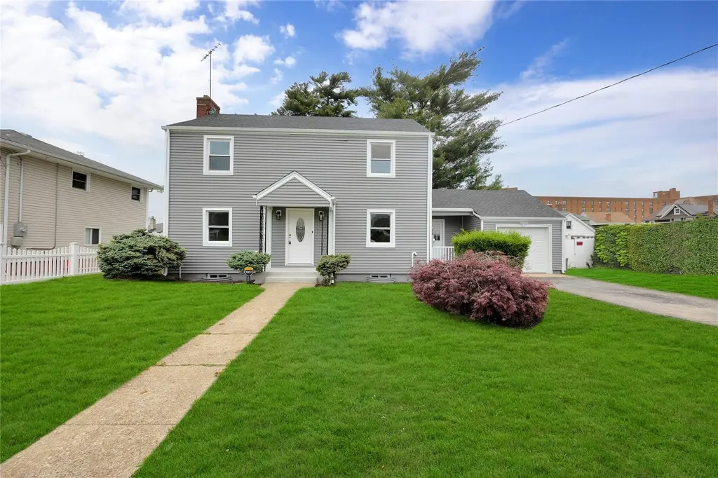95 Marvin Avenue Hempstead NY 11550