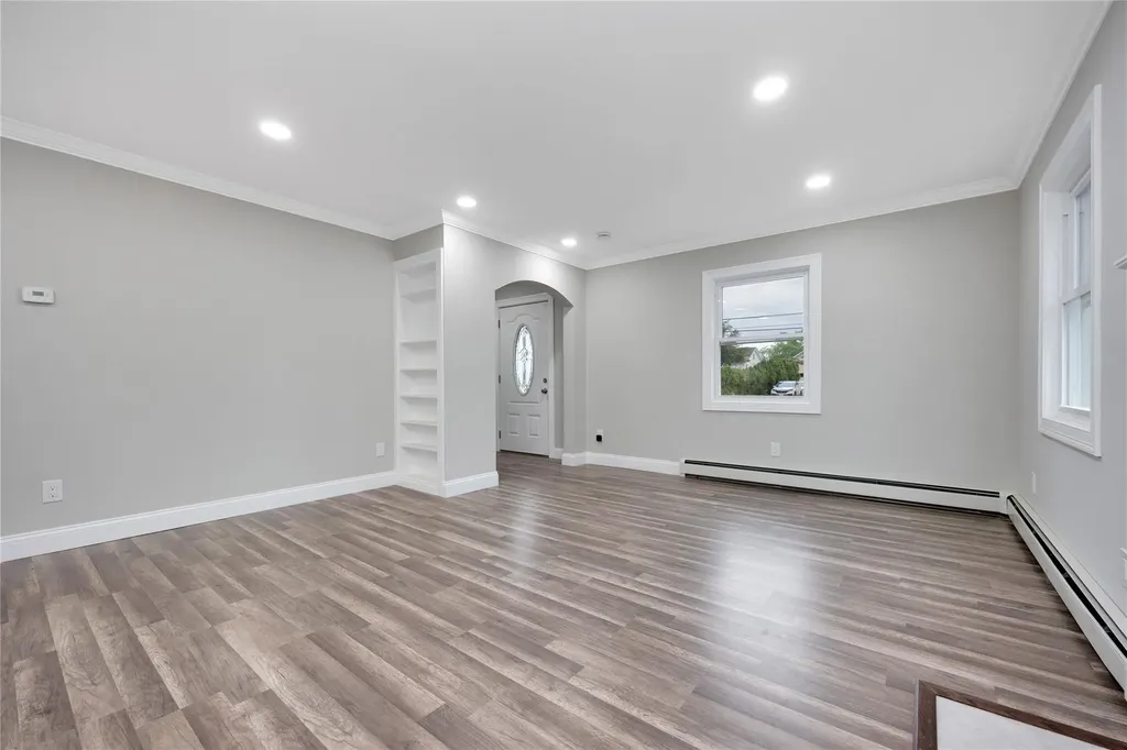 95 Marvin Avenue Hempstead NY 11550