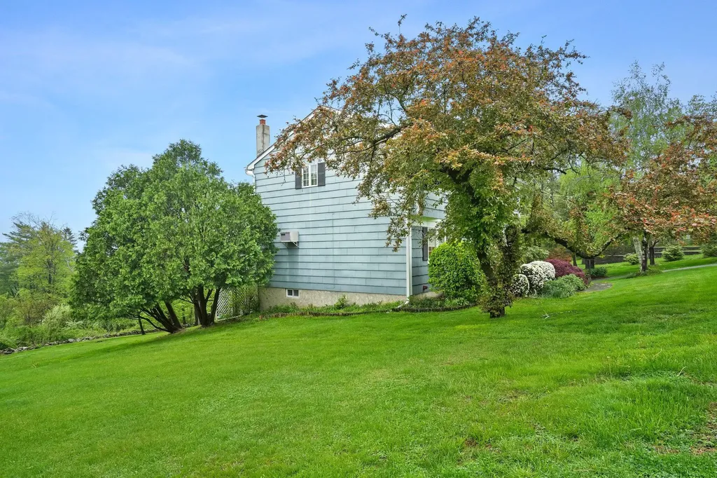 34 Sunset Drive North Salem NY 10560