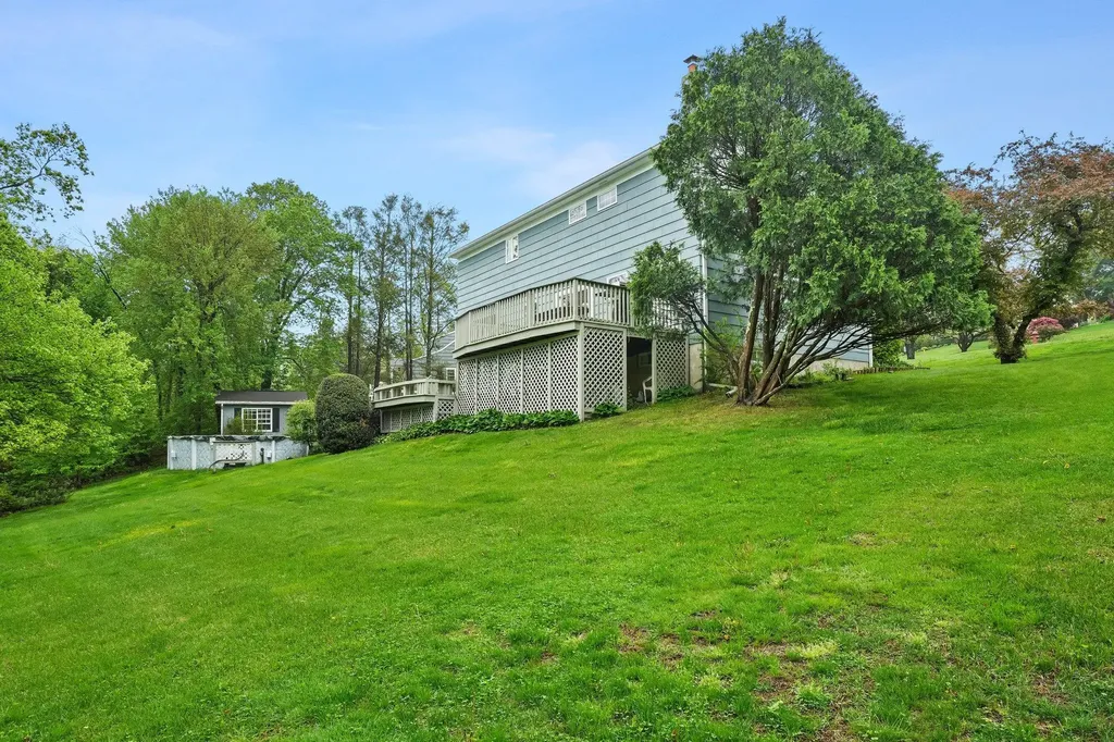 34 Sunset Drive North Salem NY 10560