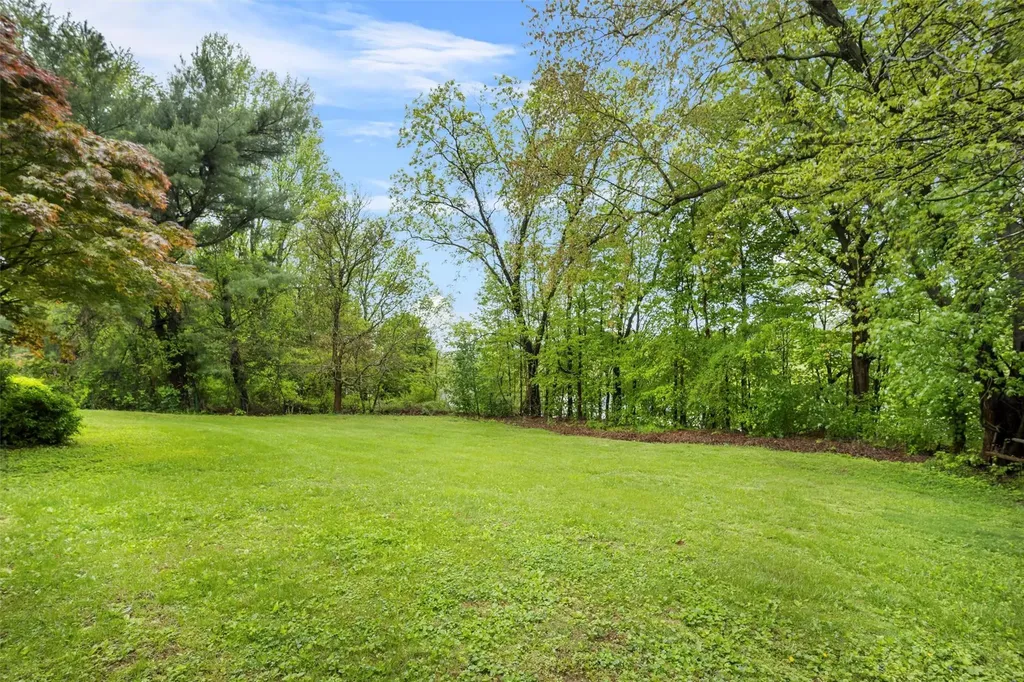 32 Boniello Drive Mahopac NY 10541