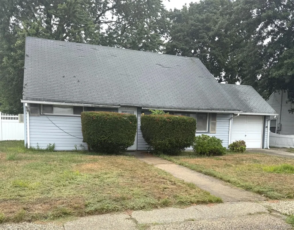 3157 Brixton Lane Levittown NY 11756
