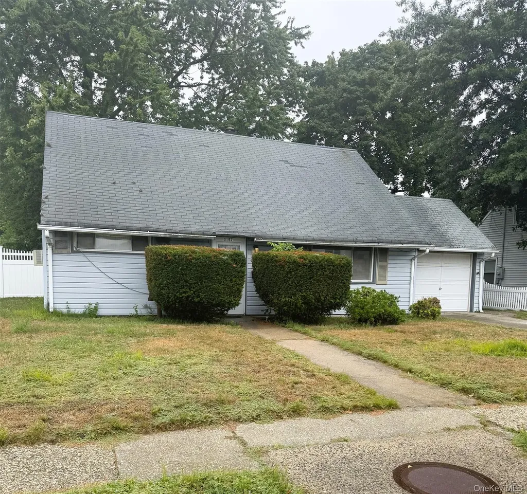 3157 Brixton Lane Levittown NY 11756