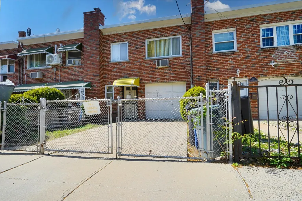 850 E 231st Street Bronx NY 10466