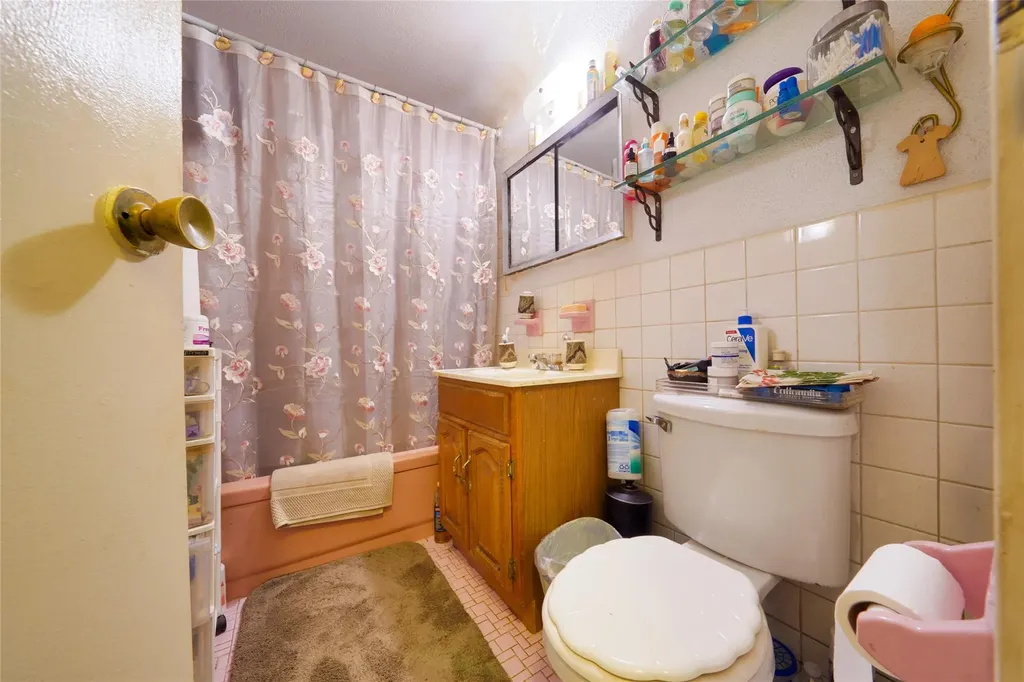 850 E 231st Street Bronx NY 10466