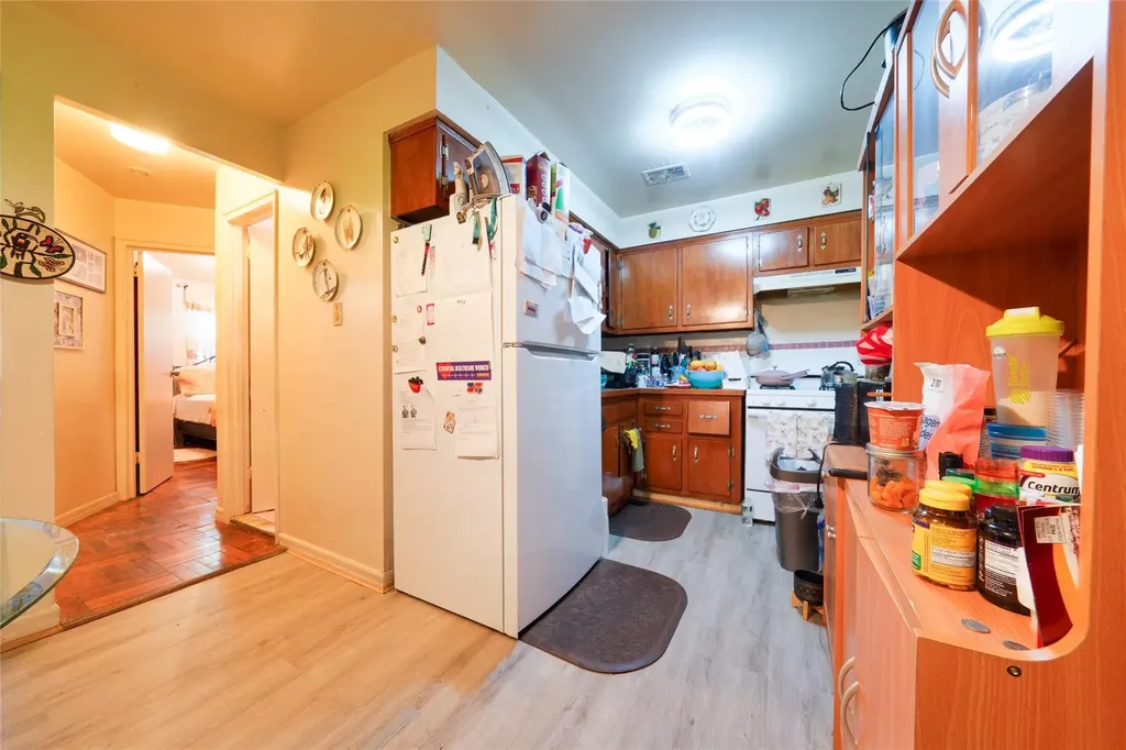 850 E 231st Street Bronx NY 10466