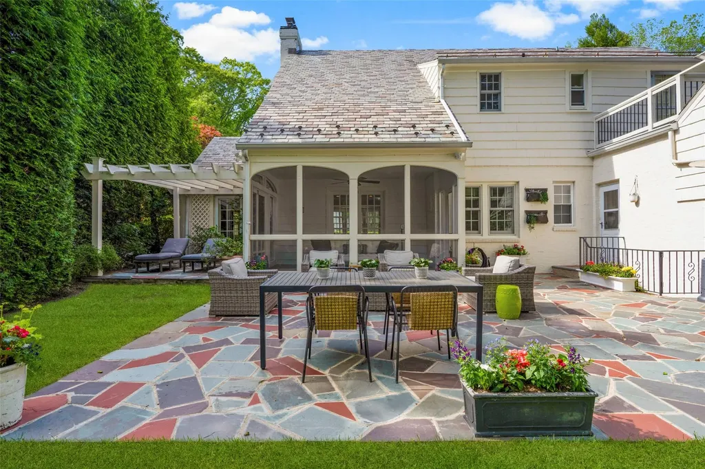 1 Eck Place New Rochelle NY 10804