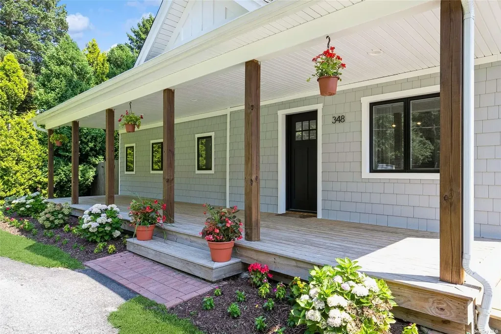 348 Indian Head Road Commack NY 11725