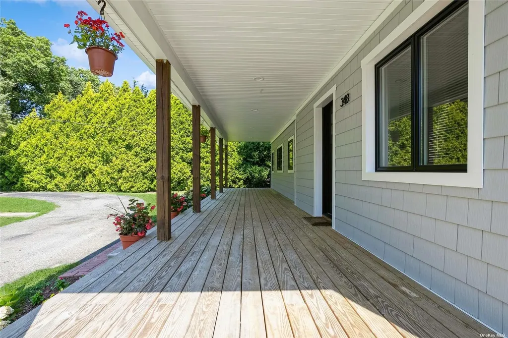 348 Indian Head Road Commack NY 11725