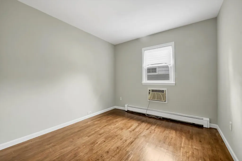 76 Melrose Avenue Lynbrook NY 11563