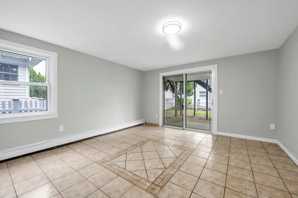 76 Melrose Avenue Lynbrook NY 11563