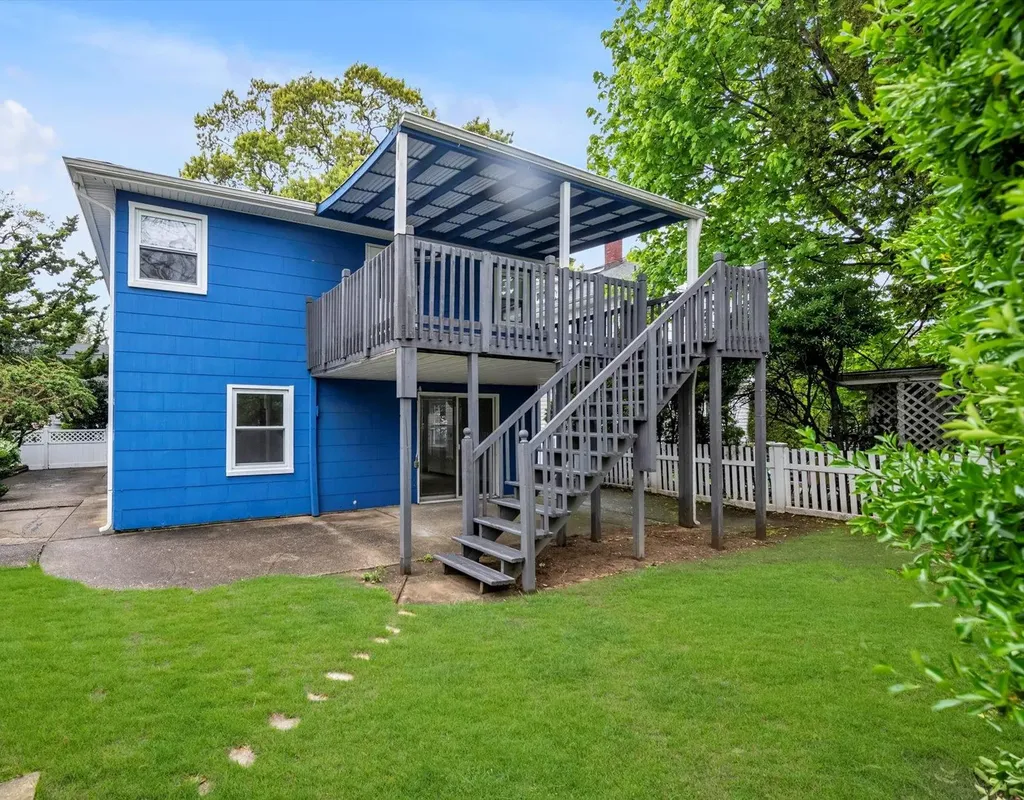 76 Melrose Avenue Lynbrook NY 11563